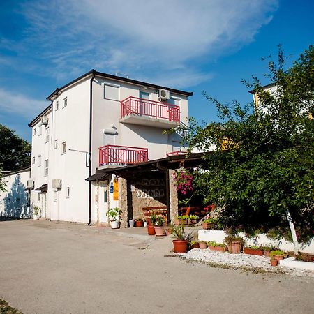 Međugorje Ana Stjepan Nikolic - Pilgrim'S 2Nd Home מראה חיצוני תמונה
